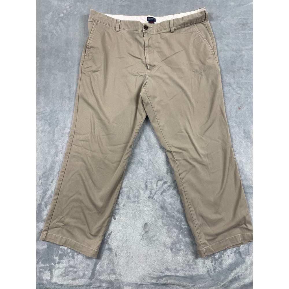 Dockers Classic Fit Khaki Chinos Straight Leg Pants Mens Size W40 L29 40x29